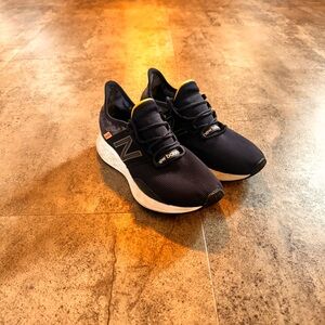 New Balance Fresh Foam Roav Sneakers - Navy/Yellow - Women’s Size 7